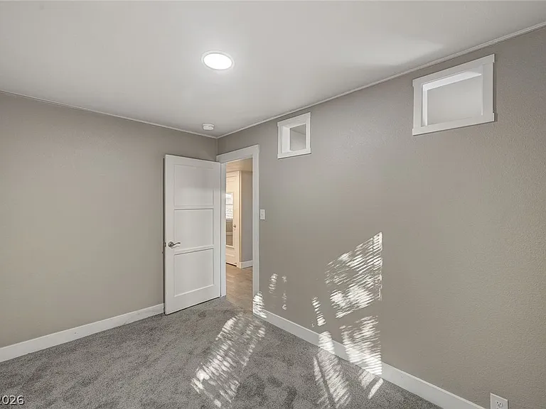 632 Avenue D — Photo 28