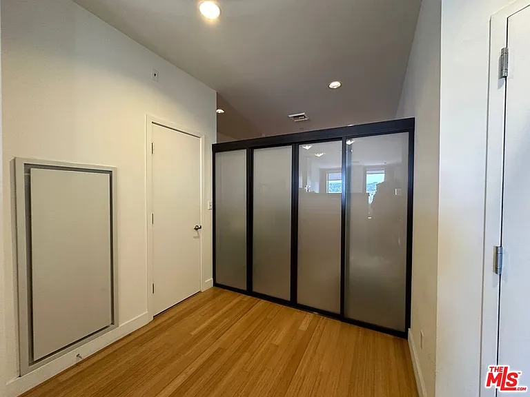 3810 Wilshire Blvd #1801 — Photo 10