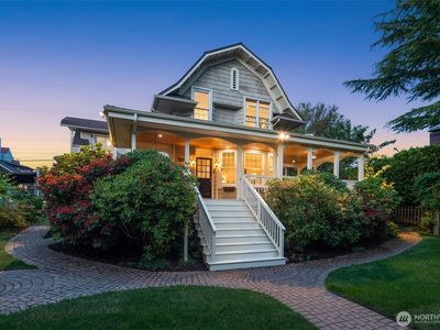 1624 44th Avenue SW, Seattle, WA, 98116