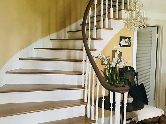 5th image of 2271 Bacom Point Road