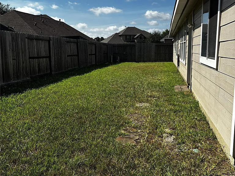 22410 Barrell Springs Ln — Photo 23