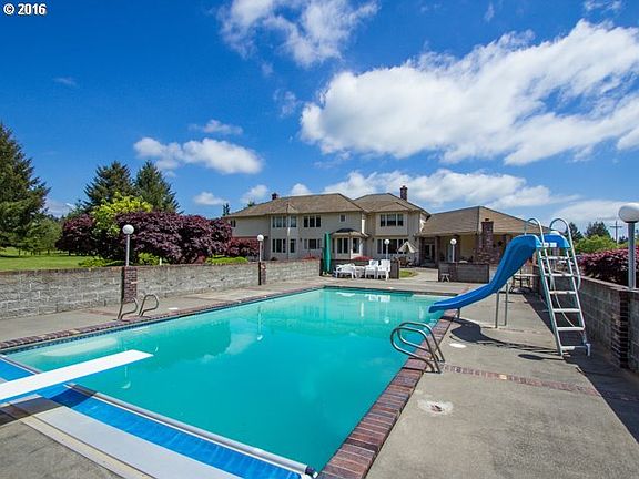 3rd image of 4018 NE 379th St