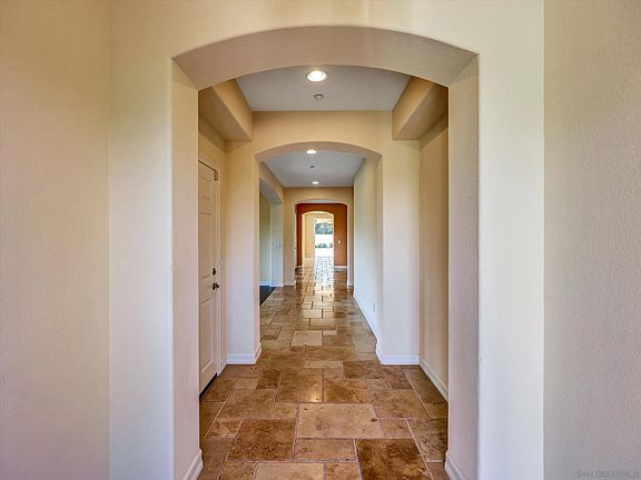 4th image of 25440 Rue Lausanne