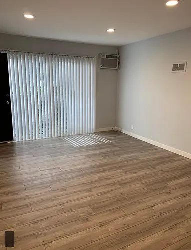 1115 N Flores St #8 Photo 1 1115 N Flores St #8 Photo 1