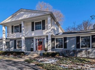 2759 Hunters Way, Bloomfield Hills, MI 48304
