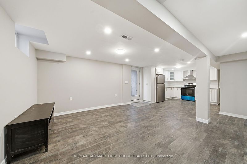 Ajax House for rent - 1 Bedroom — photo 10