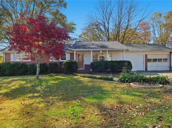 120 E Hill Dr, Easley, SC 29640