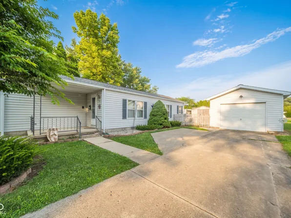 913 Independence Dr E, Elwood, IN 46036
