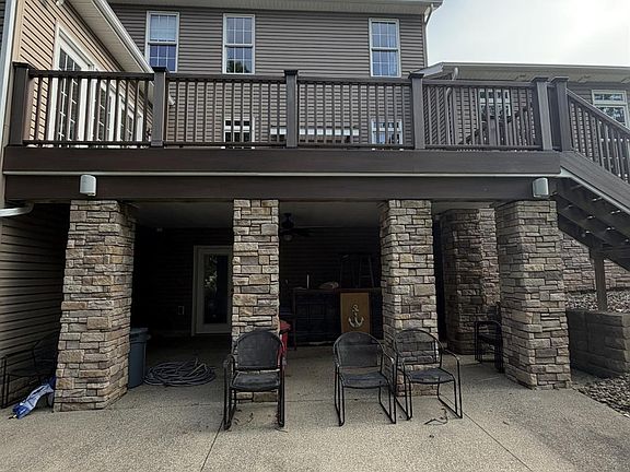 4th image of 1140 Meadowview Rd