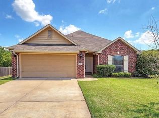 107 E Elmira Pl, Broken Arrow, OK 74012