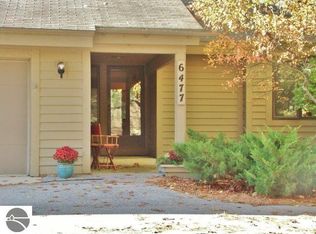 6477 Mission Rdg, Traverse City, MI 49686