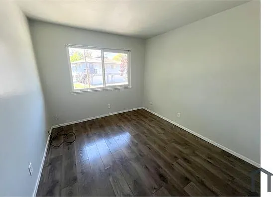 917 Carro Dr #4 — Photo 5