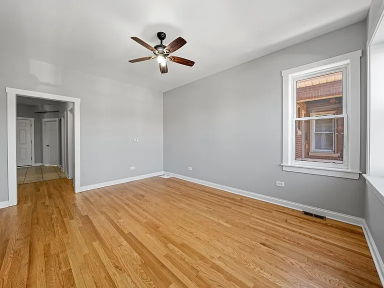 1532 Lombard Ave — Photo 6