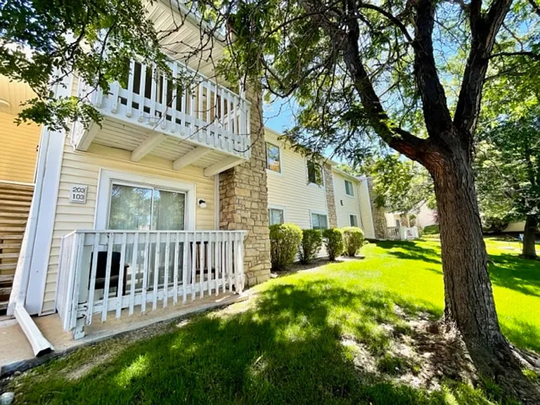 8555 Fairmount Dr #E203-E20 — Photo 42