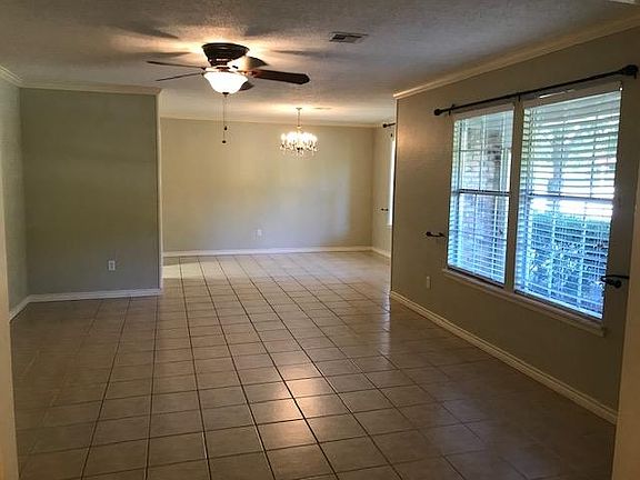 4th image of 801 Ivy Ann Dr
