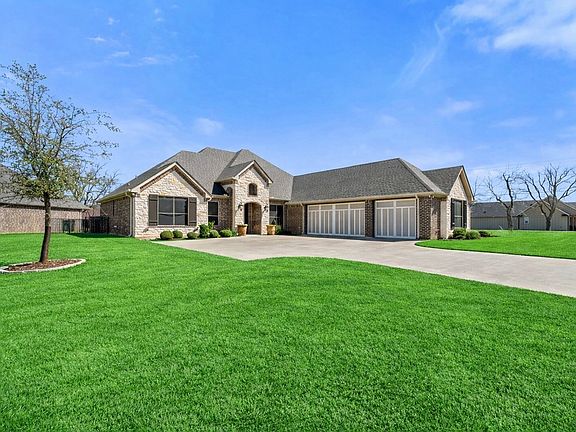 3rd image of 6301 Weatherby Rd