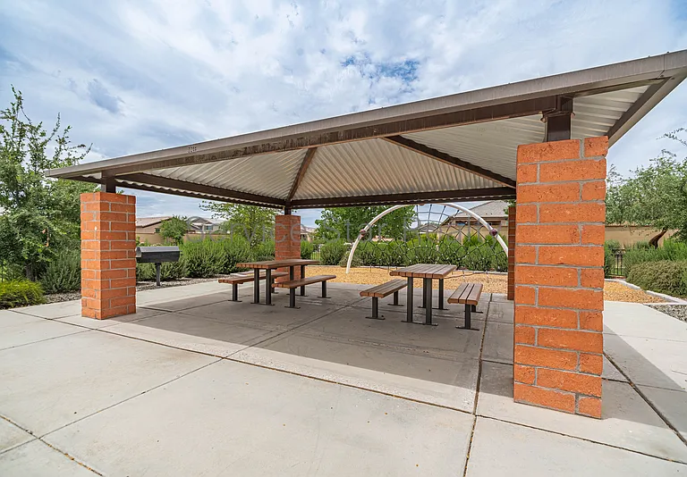 18763 W Rancho Dr — Photo 23