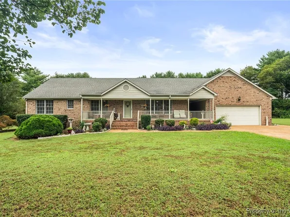 6826 Powhatan Dr, Hayes, VA 23072