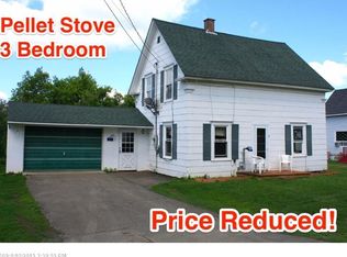 9 Pleasant St, Washburn, ME 04786