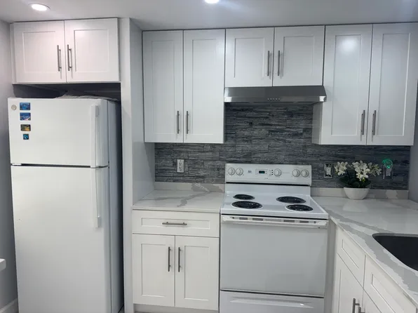 4801 Martinique Pl APT B2, Pompano Beach, FL 33066