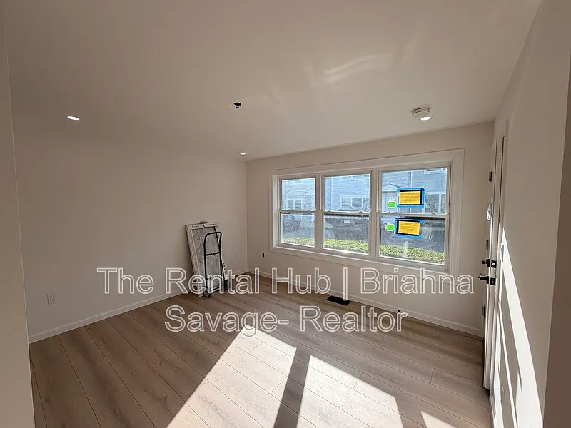 1 bed, 1.0 bath, $2,950 — Photo 3