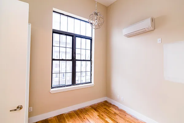 Rented by Nooklyn NYC LLC | media 46