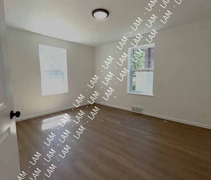 3915 Jamieson Avenue 2E #1E-1W-2W — Photo 6