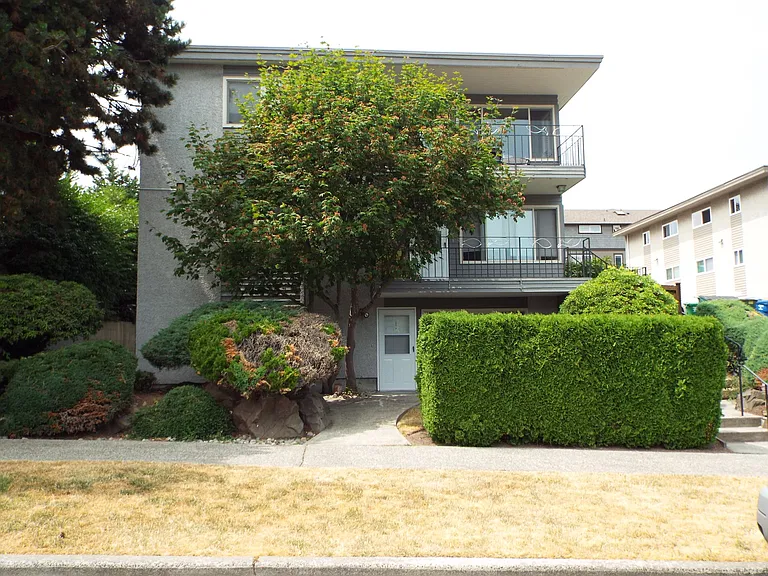 Lawton Park Apartments — Photo 15