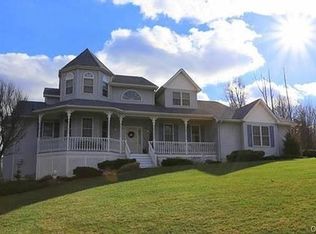 32 Bennington Dr, Highland Mills, NY 10930