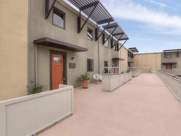 2208 Admiralty Ln, Foster City, CA 94404