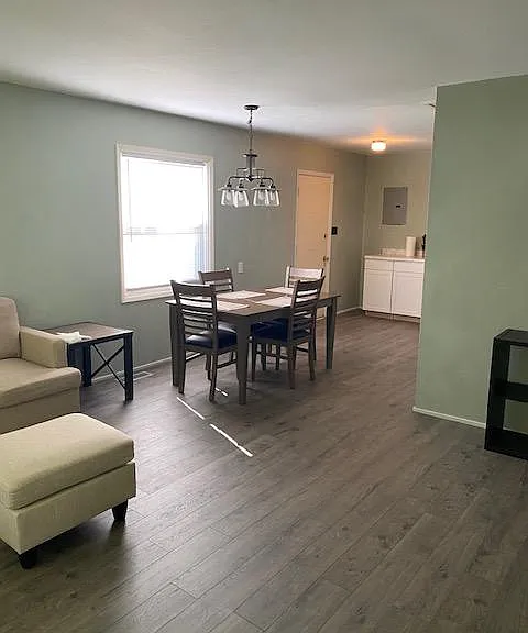 3214 Rexford Dr — Photo 5