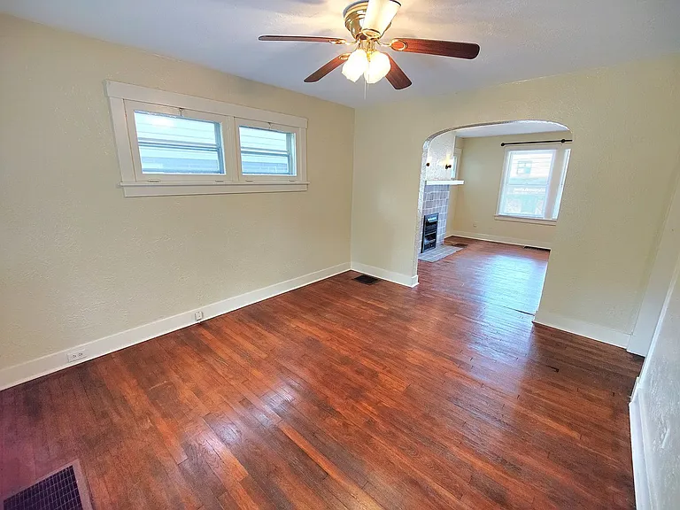 1237 Brookline Blvd — Photo 7