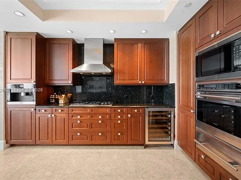 10295 Collins Avenue Cu #1605 — Photo 29