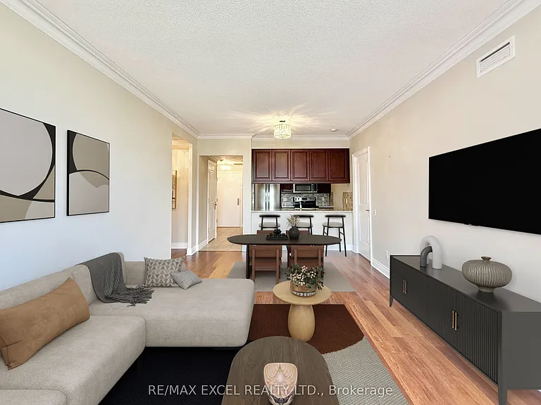 10101 N Yonge St #408 — Photo 11
