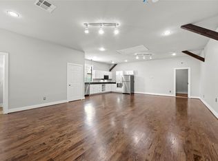 633 E 11th St, Houston, TX 77008