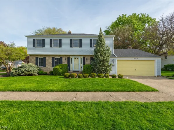 22870 Laramie Dr, Rocky River, OH 44116