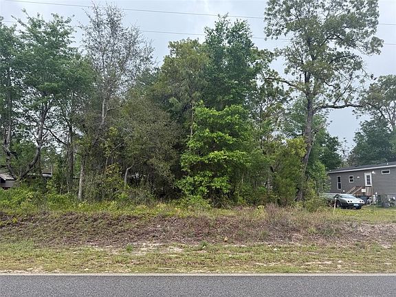 3rd image of Dawn Ave Lot 13