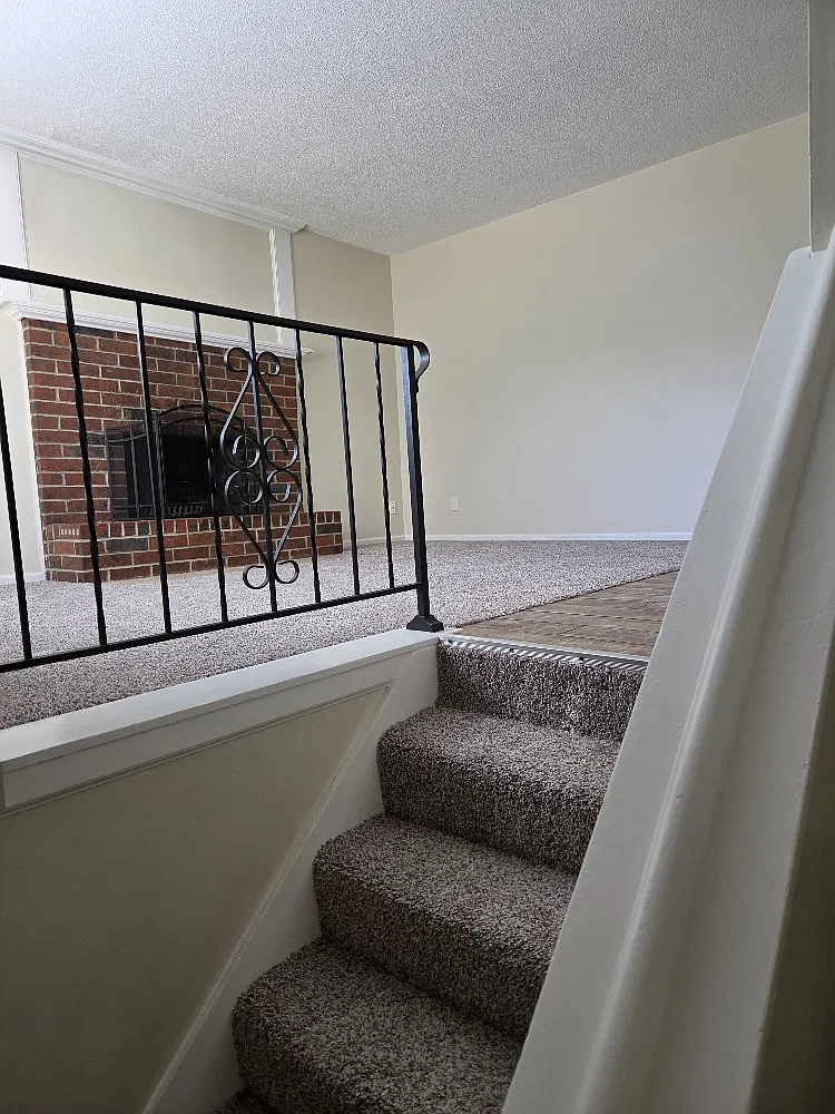 3 bed, 1100 sqft, $1,800 — Photo 4
