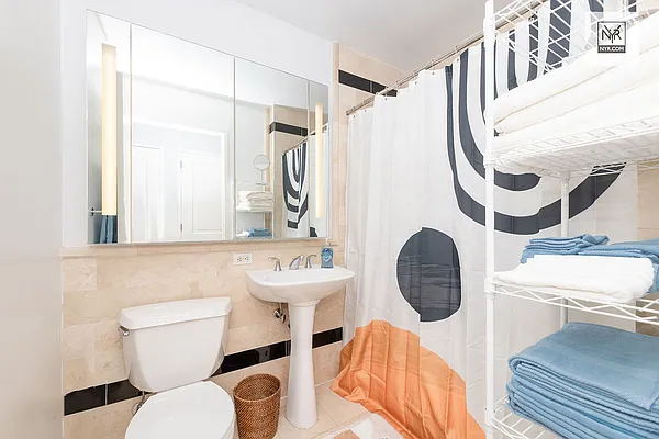 Rented by New York Residence | media 7