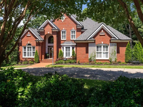 121 Berrow Way, Taylors, SC 29687