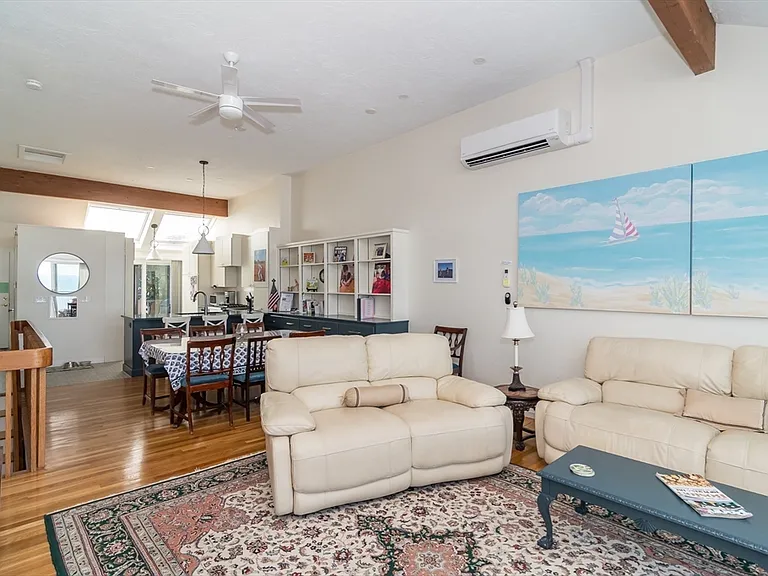 22 Oceanside Dr #22 — Photo 13