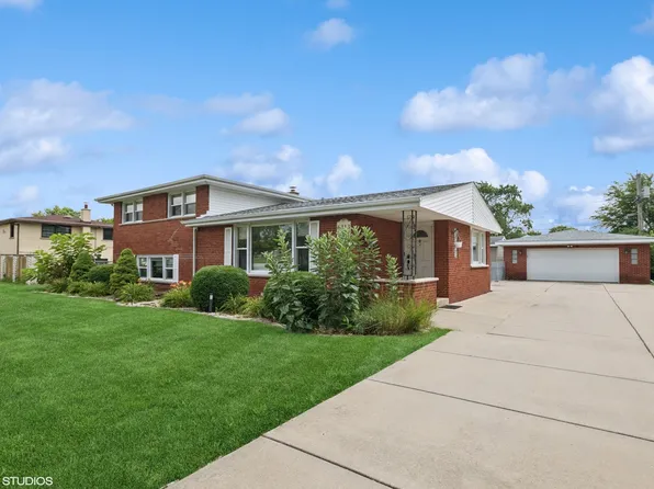 6313 W 89th Pl, Oak Lawn, IL 60453