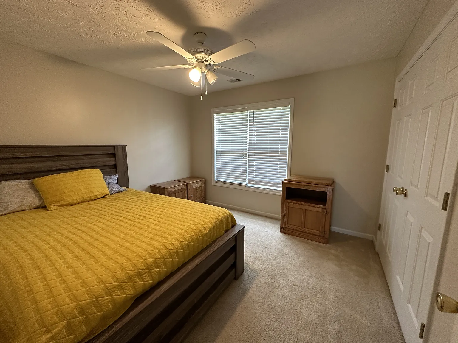 590 Americana Drive - 1 — Photo 2