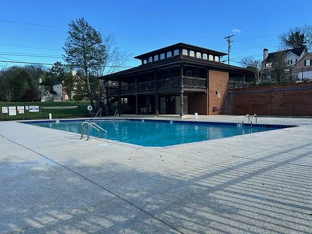 1509 Sudbury Ct — Photo 19
