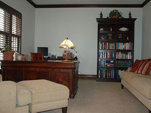 3rd image of 2195 Coathbridge Dr