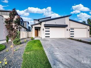 6448 S Astoria Ave, Meridian, ID 83642