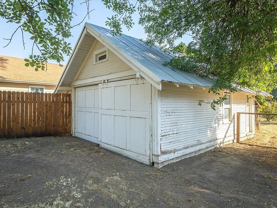 302 E Washington St, Farmington, WA 99128 Zillow