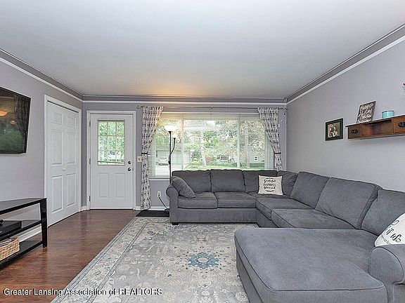 3rd image of 2614 Kuerbitz Dr