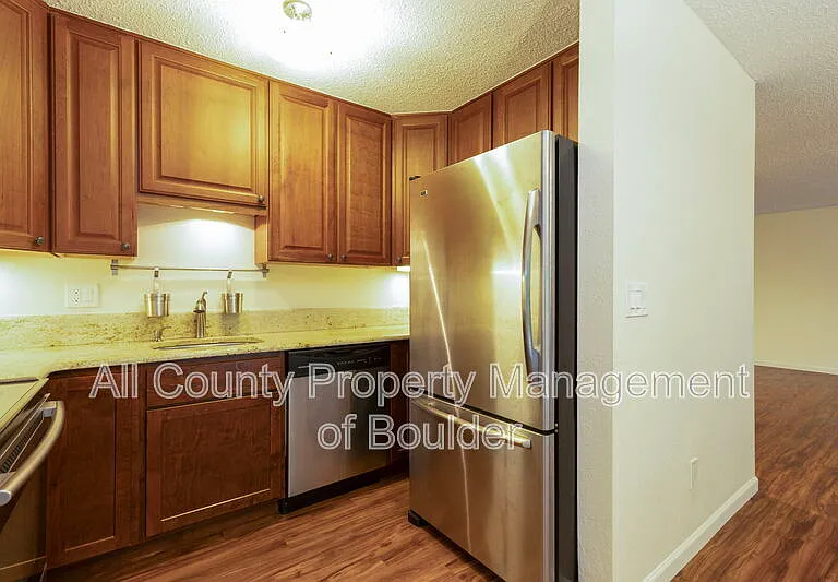 3055 Corona Trl #102 — Photo 3