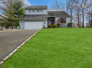 42 Highmount Ave, Warren, NJ 07059